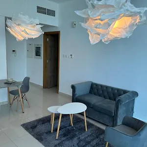 Appartement Golden Vacation Homes Continental Tower Marina, Dubai